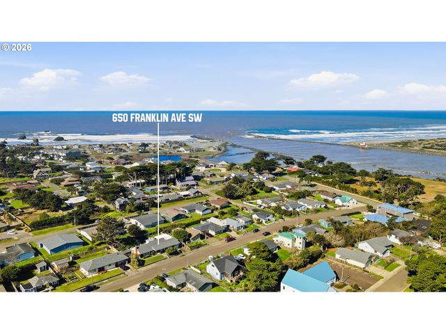 650 FRANKLIN Ave, Bandon, OR 97411
