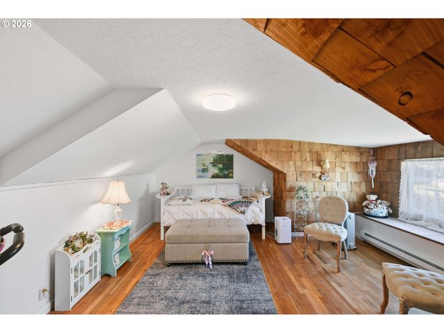 650 FRANKLIN Ave, Bandon, OR 97411