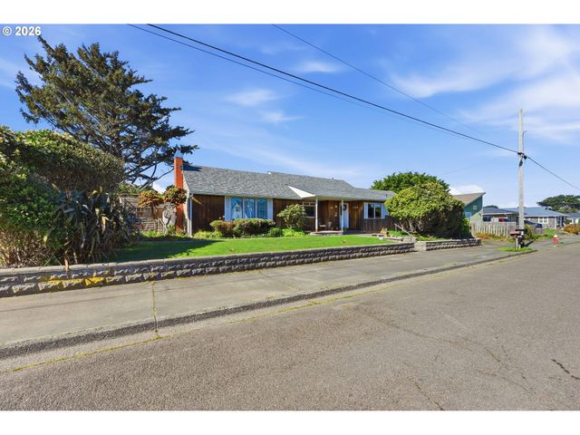 650 FRANKLIN Ave, Bandon, OR 97411