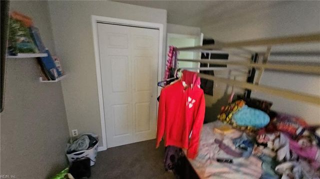 389 Deputy LN E, Newport News, VA 23607
