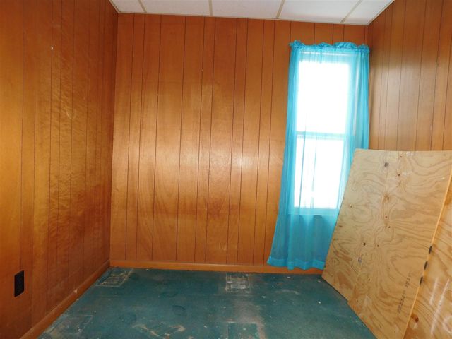 6555 Pipestone Street, Eau Claire, MI 49111