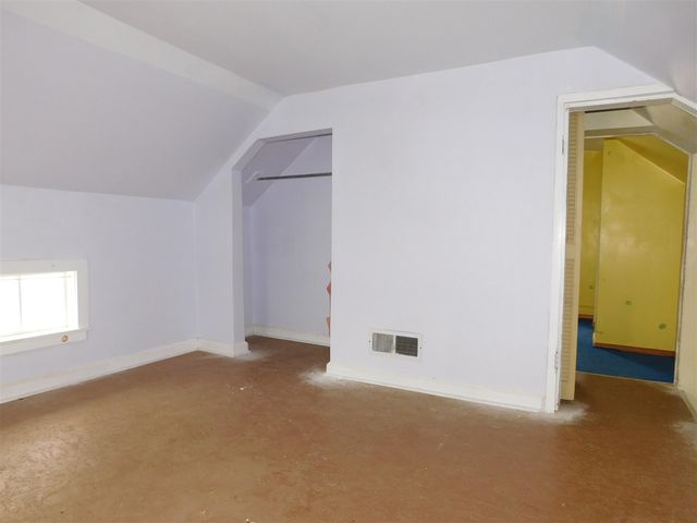 6555 Pipestone Street, Eau Claire, MI 49111