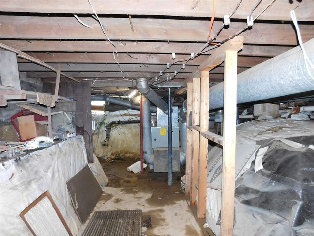 6555 Pipestone Street, Eau Claire, MI 49111