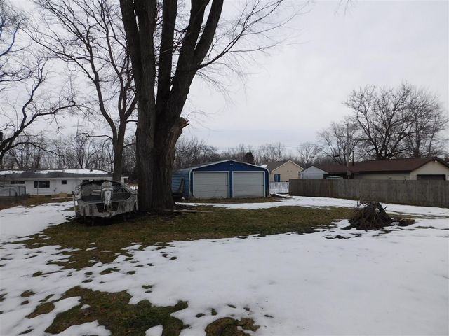 6555 Pipestone Street, Eau Claire, MI 49111