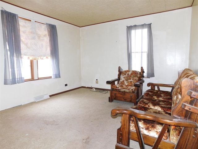 6555 Pipestone Street, Eau Claire, MI 49111