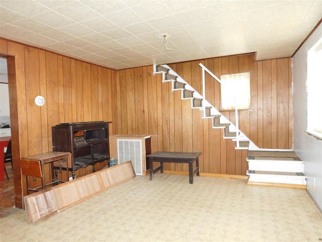 6555 Pipestone Street, Eau Claire, MI 49111