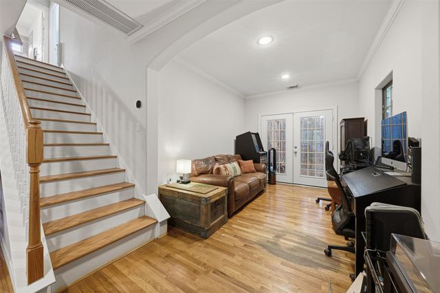 527 Oxford Street C, Houston, TX 77007