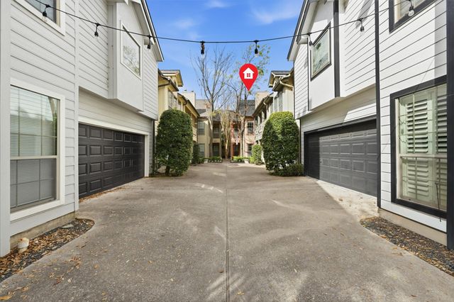 527 Oxford Street C, Houston, TX 77007