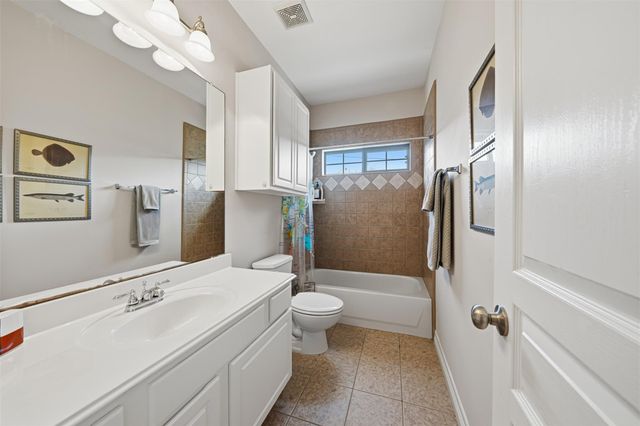 527 Oxford Street C, Houston, TX 77007