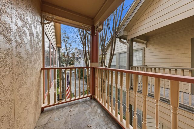 527 Oxford Street C, Houston, TX 77007