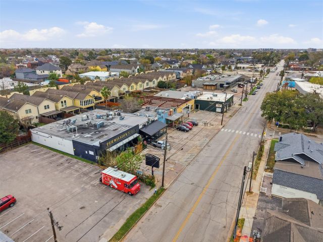 527 Oxford Street C, Houston, TX 77007