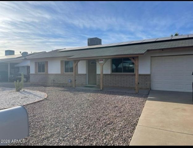 4008 W LAUREL Lane, Phoenix, AZ 85029