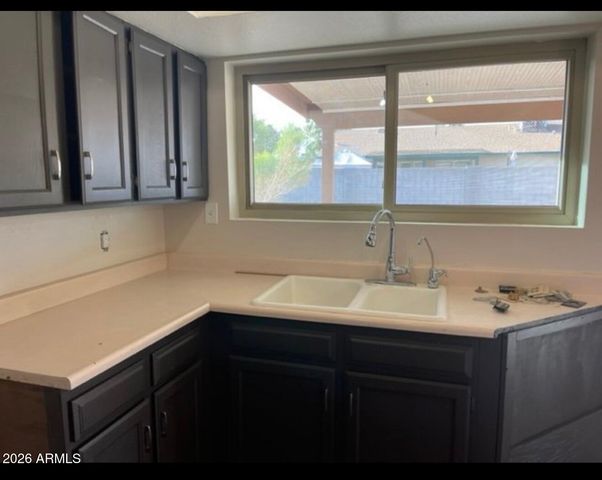 4008 W LAUREL Lane, Phoenix, AZ 85029