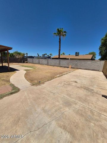 4008 W LAUREL Lane, Phoenix, AZ 85029