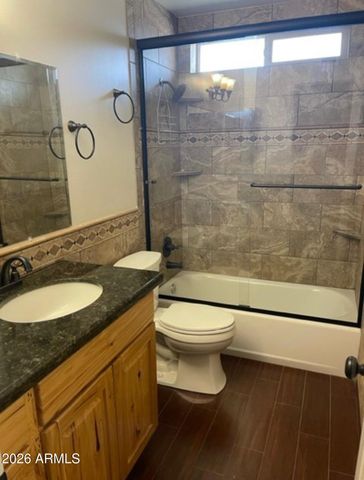 4008 W LAUREL Lane, Phoenix, AZ 85029