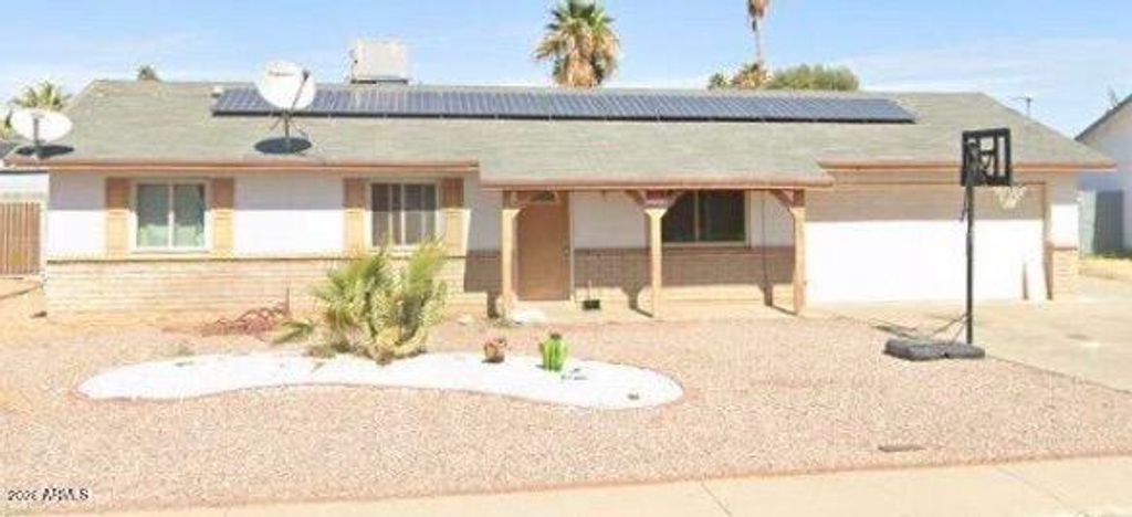 4008 W LAUREL Lane, Phoenix, AZ 85029