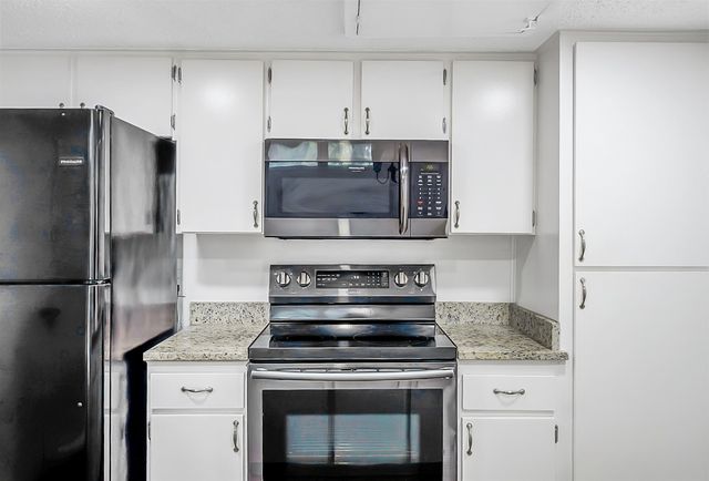 4641 Country Creek Drive 1084, Dallas, TX 75236