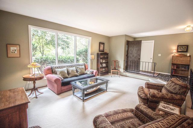 7343 Glencoe DRIVE, Cedarburg, WI 53012