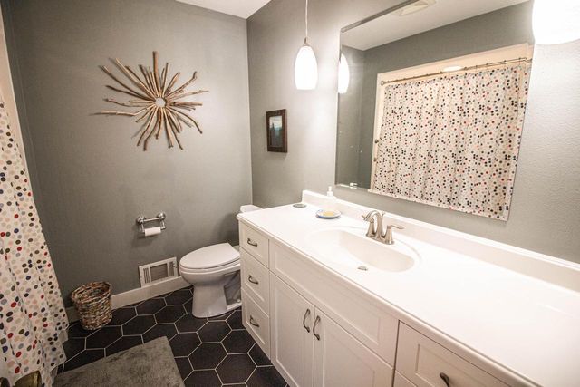 7343 Glencoe DRIVE, Cedarburg, WI 53012