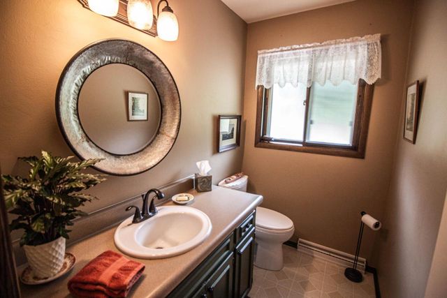 7343 Glencoe DRIVE, Cedarburg, WI 53012