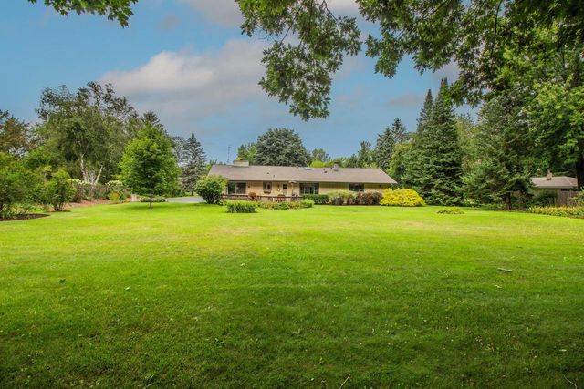 7343 Glencoe DRIVE, Cedarburg, WI 53012