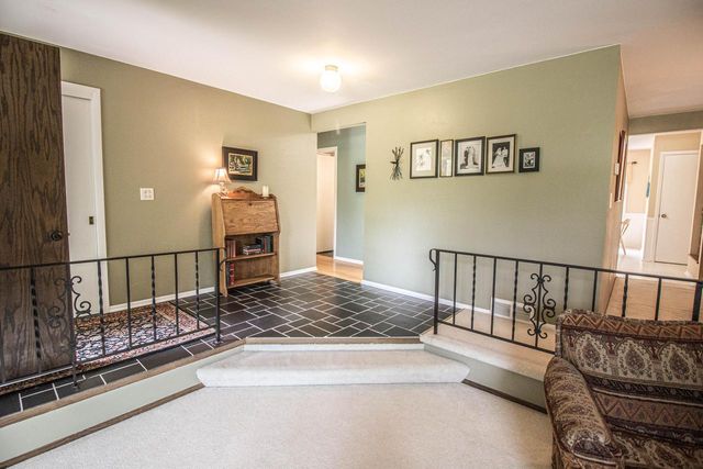 7343 Glencoe DRIVE, Cedarburg, WI 53012