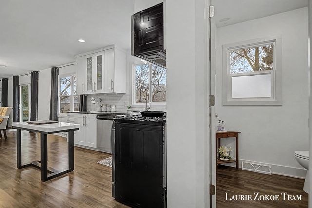 2659 Woodridge Drive, Jenison, MI 49428