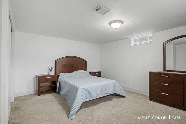 2659 Woodridge Drive, Jenison, MI 49428