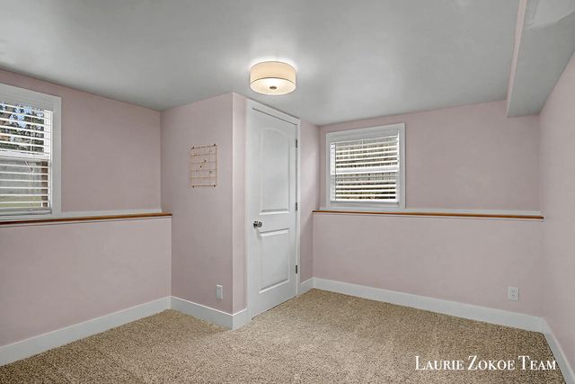 2659 Woodridge Drive, Jenison, MI 49428