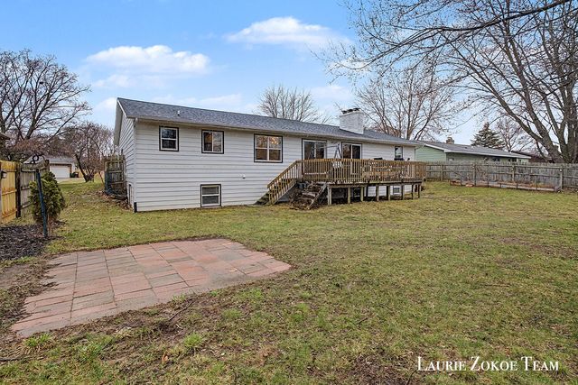 2659 Woodridge Drive, Jenison, MI 49428