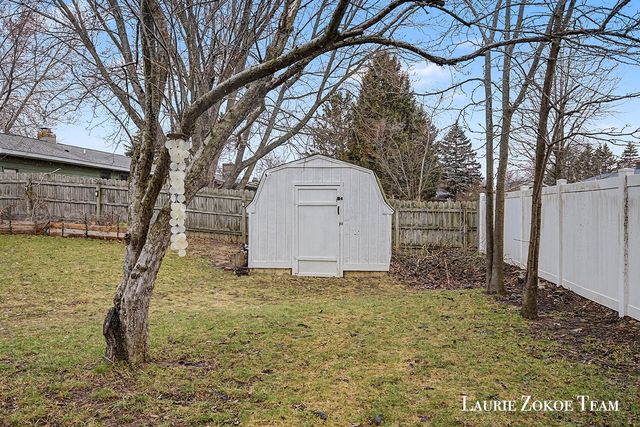 2659 Woodridge Drive, Jenison, MI 49428