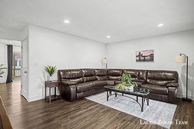 2659 Woodridge Drive, Jenison, MI 49428