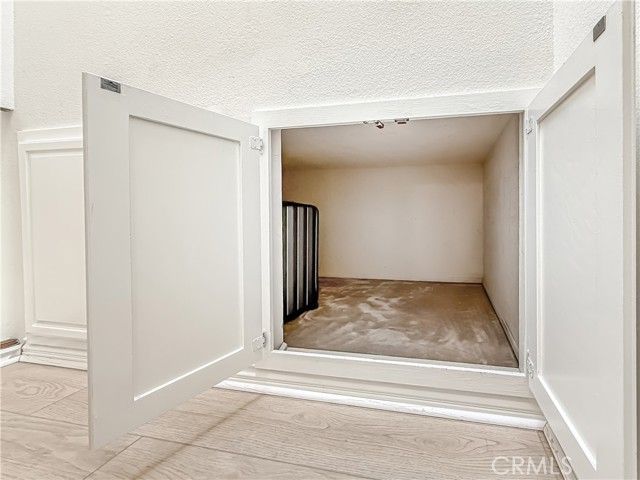 26120 Alizia Canyon E, Calabasas, CA 91302