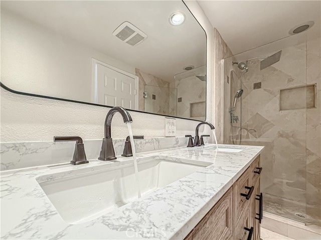 26120 Alizia Canyon E, Calabasas, CA 91302