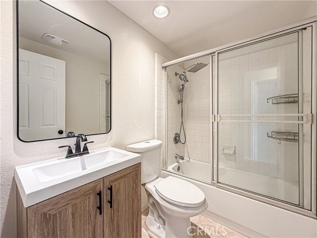 26120 Alizia Canyon E, Calabasas, CA 91302