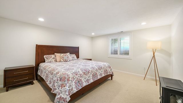 11128 S BARRETT PARK CIR, Sandy, UT 84092
