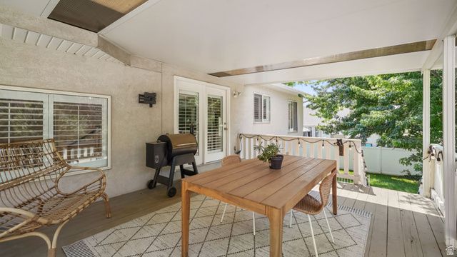11128 S BARRETT PARK CIR, Sandy, UT 84092