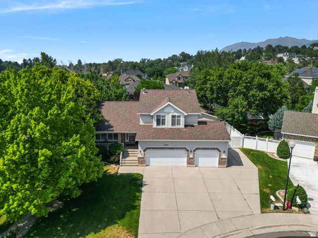 11128 S BARRETT PARK CIR, Sandy, UT 84092