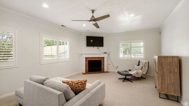 11128 S BARRETT PARK CIR, Sandy, UT 84092