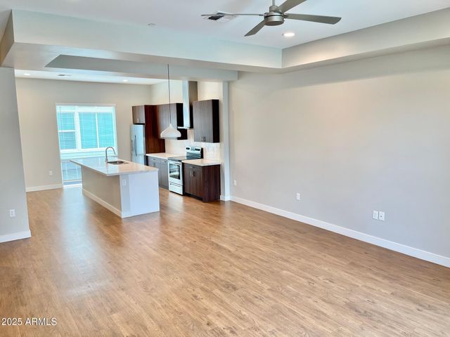 915 Missouri Avenue 16, Phoenix, AZ 85014