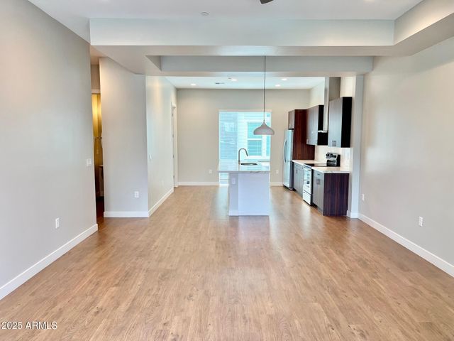 915 Missouri Avenue 16, Phoenix, AZ 85014