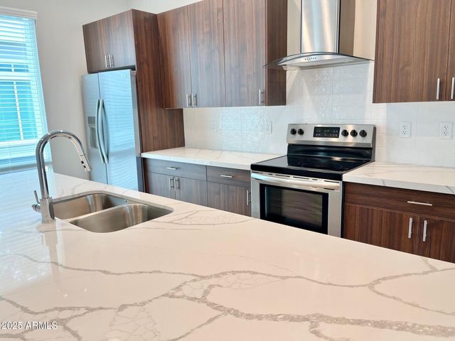 915 Missouri Avenue 16, Phoenix, AZ 85014