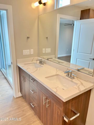 915 Missouri Avenue 16, Phoenix, AZ 85014