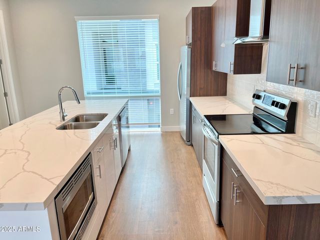 915 Missouri Avenue 16, Phoenix, AZ 85014