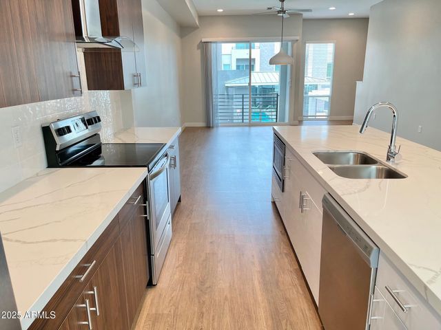 915 Missouri Avenue 16, Phoenix, AZ 85014