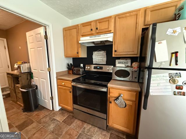 425 Hampton Green Drive, Lagrange, GA 30240