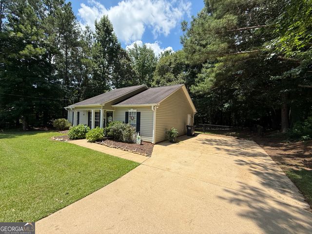 425 Hampton Green Drive, Lagrange, GA 30240