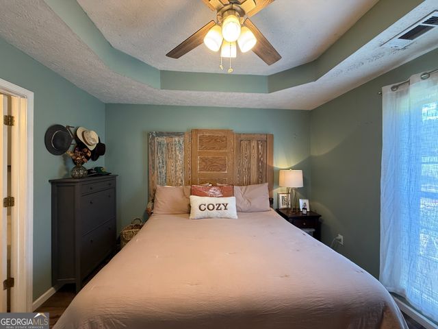 425 Hampton Green Drive, Lagrange, GA 30240
