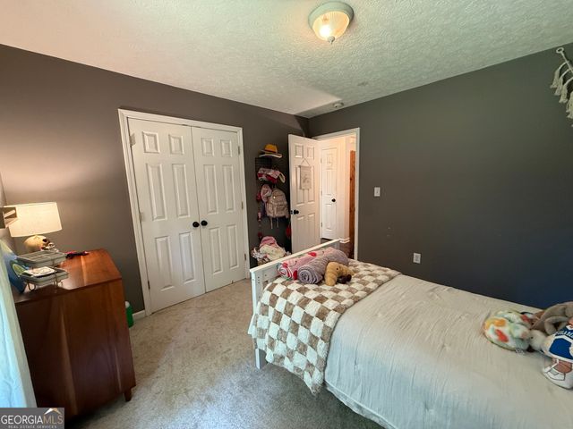 425 Hampton Green Drive, Lagrange, GA 30240