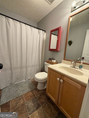 425 Hampton Green Drive, Lagrange, GA 30240